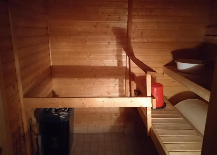 Riverside Restplace 木屋 托尔尼奥