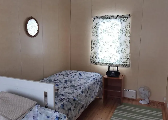 Riverside Restplace تورنيو